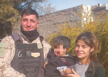 Bebé se ahogaba y policías lo reanimaron y salvaron su vida