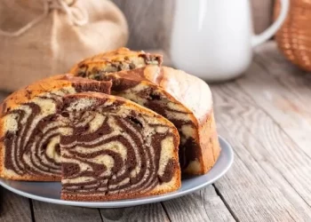 Receta súper fácil para hacer un bizcochuelo marmolado