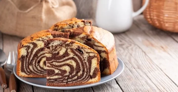Receta súper fácil para hacer un bizcochuelo marmolado