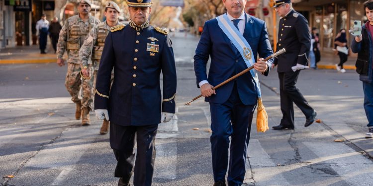 San Juan conmemoró el 209° aniversario de la Independencia con un emotivo acto