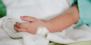 Una niña de dos años se intoxicó con cocaína y se investiga cómo accedió a la droga