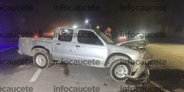 Ruta 20: fuerte accidente entre un auto y una camioneta dejó una mujer herida