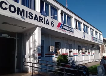 Denuncian brutal golpiza a un detenido en una comisaría: hay tres policías bajo sospecha