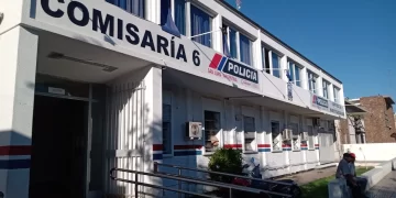 Denuncian brutal golpiza a un detenido en una comisaría: hay tres policías bajo sospecha