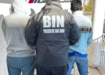 Detuvieron a dos hombres por robos y una estafa vinculada a falsas promesas de empleo