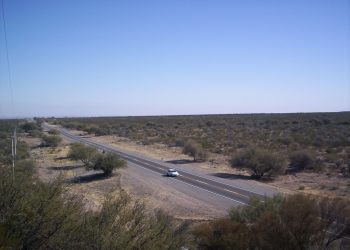 Una familia sanjuanina quedó varada en La Rioja y fue asistida por la Policía