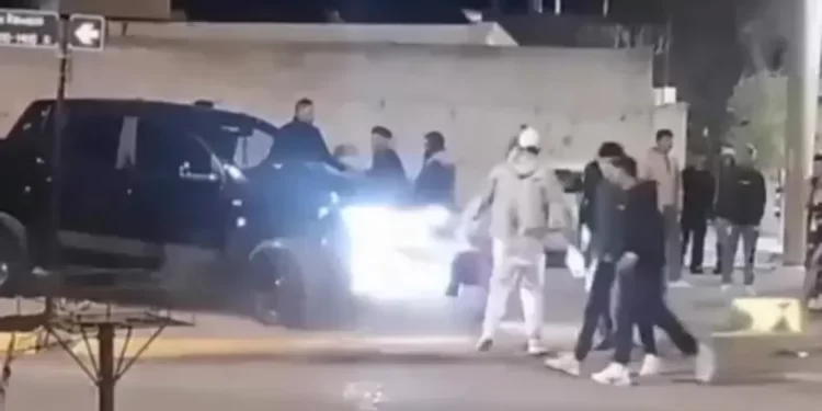 Violenta pelea en un boliche de Capital terminó con un conductor atropellando a varias personas