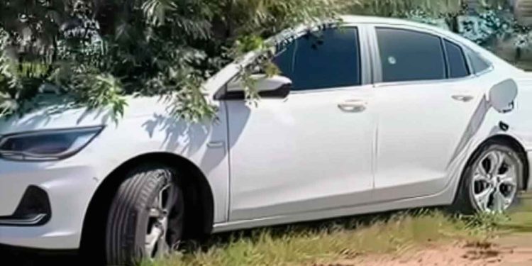 Misterio: Encontraron a una pareja muerta dentro de un auto