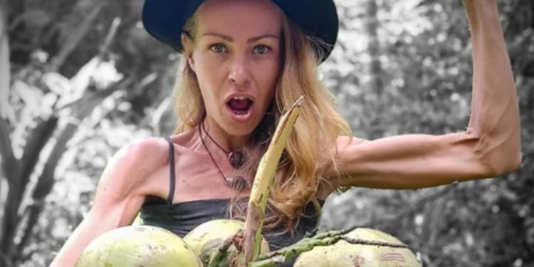 Una influencer de 39 años murió después de hacer una dieta a base de frutas exóticas