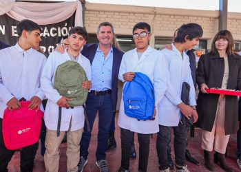 Histórico: Orrego inauguró en Mogna la primera escuela secundaria rural de San Juan