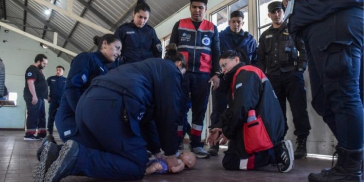 Policías recibieron capacitación en primeros auxilios