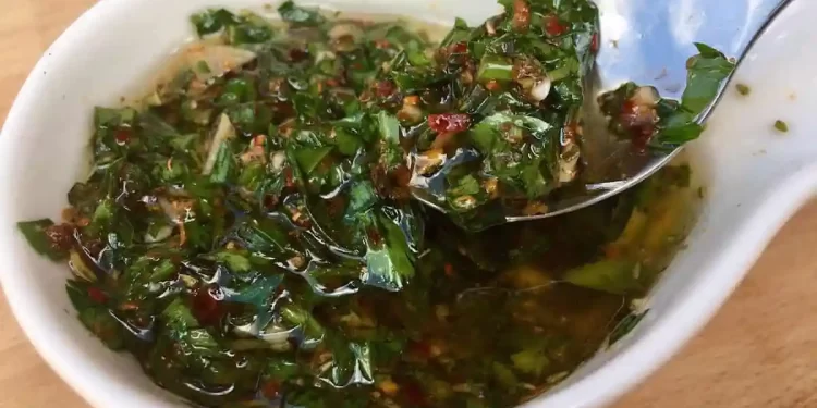 La receta más buscada del famoso “chimichurri” argentino para los asados