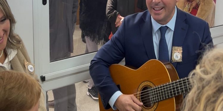 El momento distendido del gobernador Orrego que se volvió viral en Caucete