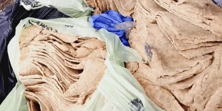 Embarazada comió milanesas de papel higiénico