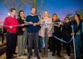 El intendente Sergio Miodowsky inauguró luminarias en el barrio Piuquén