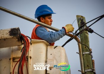 Avanzan las obras de iluminación en 25 de Mayo