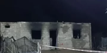 Incendio en La Chimbera: la madre de la niña fallecida lucha por su vida