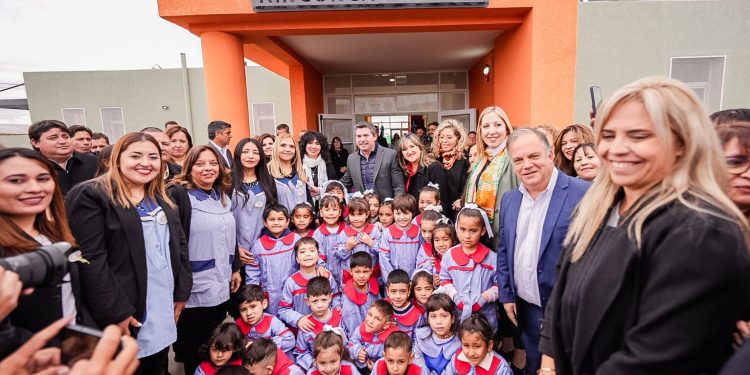 Marcelo Orrego inauguró una nueva escuela de Nivel Inicial en San Juan