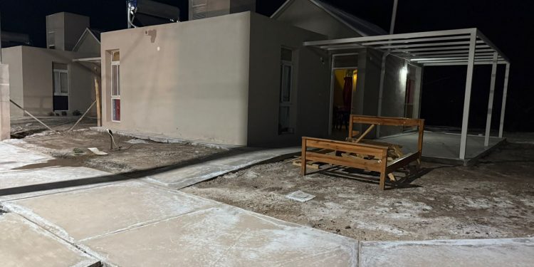 Horror en 25 de Mayo: intentó agredir a su pareja con una pala y quedó preso