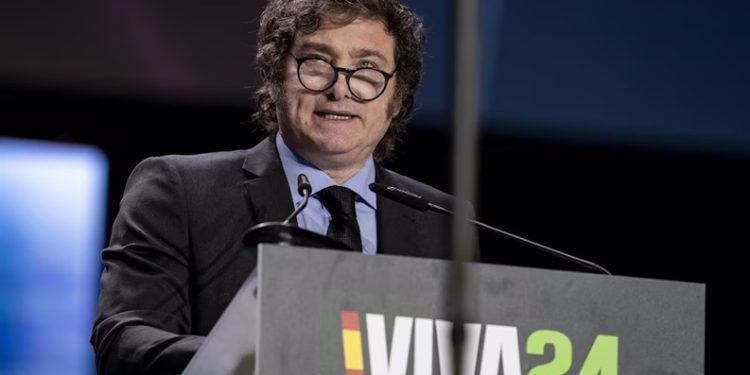 Milei canceló su viaje a España y se quedará para intensificar la gestión después del traspié en las elecciones bonaerenses