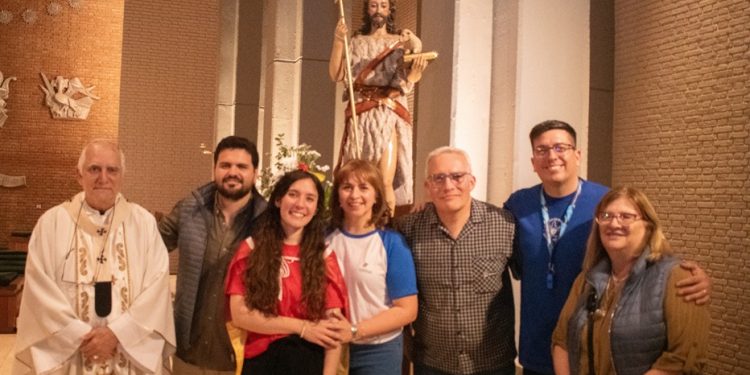 Con monseñor Lozano, Asesor General Nacional de ACA. Y con presidenta, vicepresidente y reponsable de jóvenes nacional.