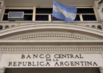 El BCRA volvió a intervenir en el mercado y vendió US$379 millones
