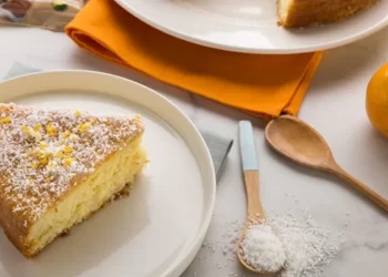 Delicioso bizcochuelo de naranja y coco