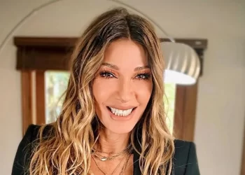 Catherine Fulop sufrió una dura caída durante su aparición en el show de Erreway