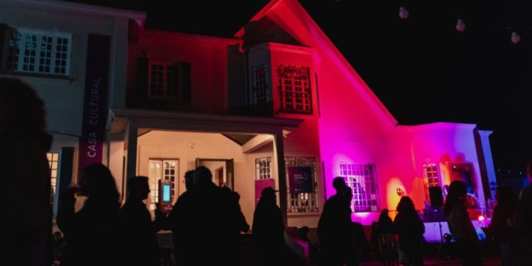 El Chalet Cantoni invita a disfrutar de vinos, sabores y música en vivo