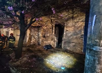 Un abuelo y sus dos nietos murieron en un incendio: los niños tenían 7 y 10 años