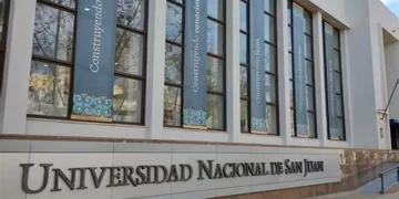 Los artistas que van a subir al escenario del FestiJoven 2025