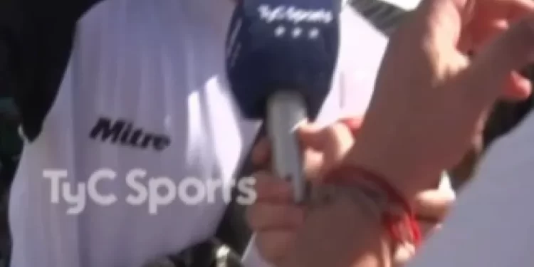 Vendió la máquina de cortar el pelo de su mamá para ir a ver a San Martín y le pidió perdón en la TV