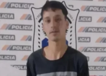 Cayeron dos hombres cuando intentaban robar en una casa