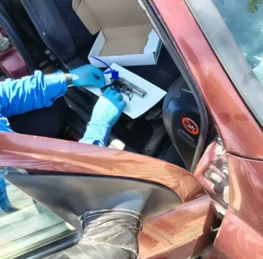 Un pastor armado amenazó a varias personas: le secuestraron armas y municiones