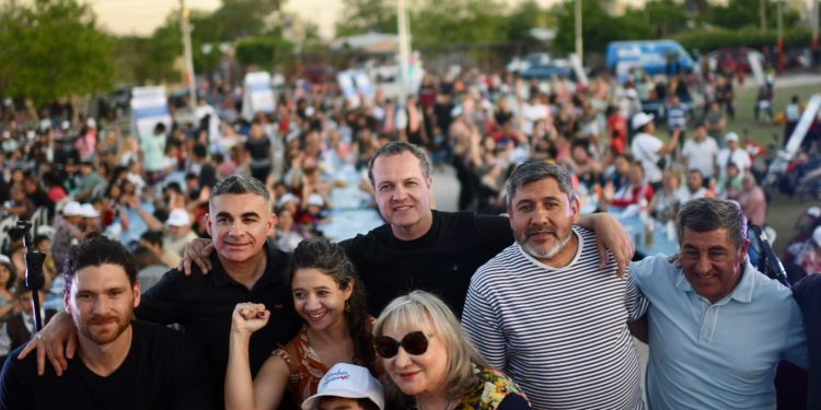 Más de 5.000 personas celebraron el Día de la Madre junto a Fabián Gramajo en Chimbas