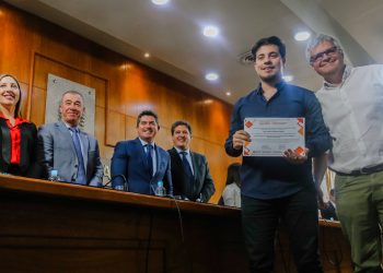 Orrego presidió la entrega del Premio Domingo Faustino Sarmiento de Ciencia e Innovación 2025