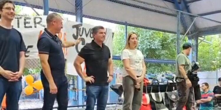 Con un acto multitudinario en Caucete, Orrego y Martín llamaron a “llenar las urnas de naranja” este 26 de octubre