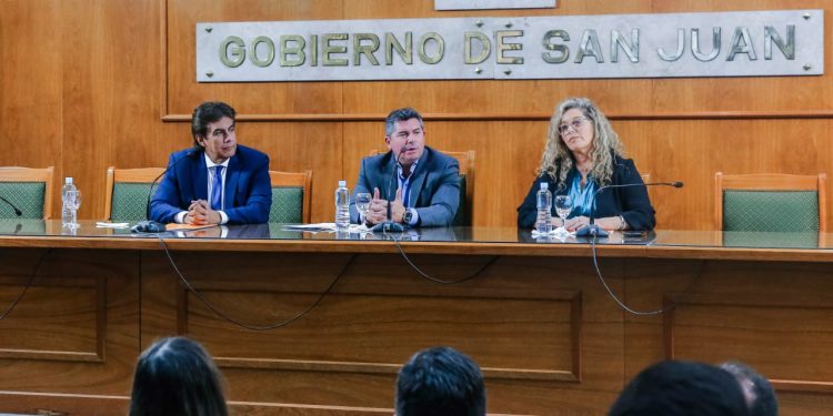 La educación financiera llegará a las aulas de San Juan con una iniciativa de Orrego