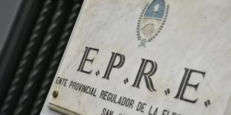 El EPRE prohíbe a las distribuidoras cortar la luz los viernes y vísperas de feriado