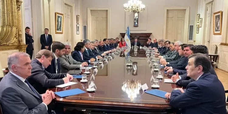 Javier Milei se reunió con los gobernadores en Casa Rosada para acordar reformas