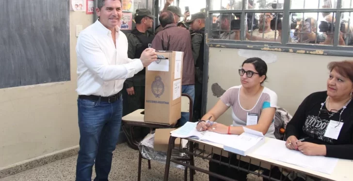 Marcelo Orrego votó y destacó el valor de la familia y la democracia