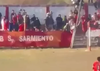Explosión en el clásico: Sarmiento de Zonda sancionado tras el brutal ataque que dejó a un hincha sin un ojo