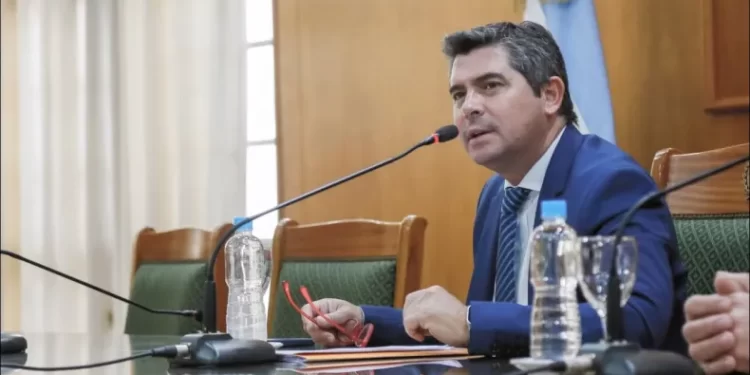 Orrego anunció la eliminación del 20% adicional en el programa Lote Hogar