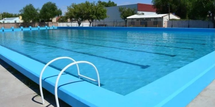 Salud informa los requisitos para la habilitación de piscinas y natatorios