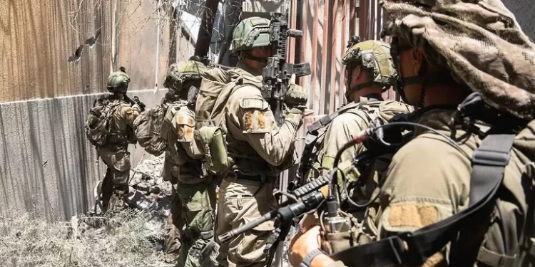 Israel anunció que Hamas comenzará a liberar a los rehenes este domingo