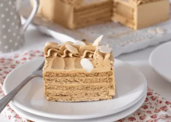 Torta mocca con galletitas: versión sin horno