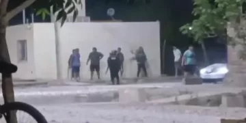 Un niño murió de un balazo en el medio de una pelea y hay siete detenidos