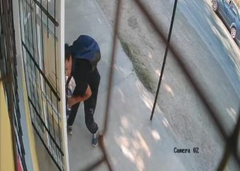 Ni el vino se salva: se robó una damajuana y lo detuvieron con la misma ropa