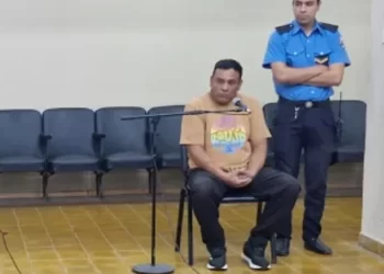 Usó un DNI perdido para sacar un crédito millonario y terminó otra vez en el banquillo