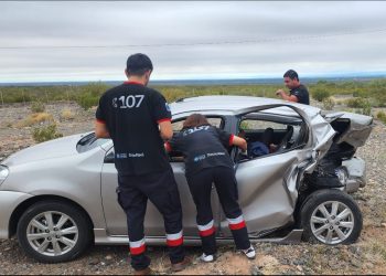 Grave accidente en la ruta 141 entre un auto con mendocinos y una camioneta
